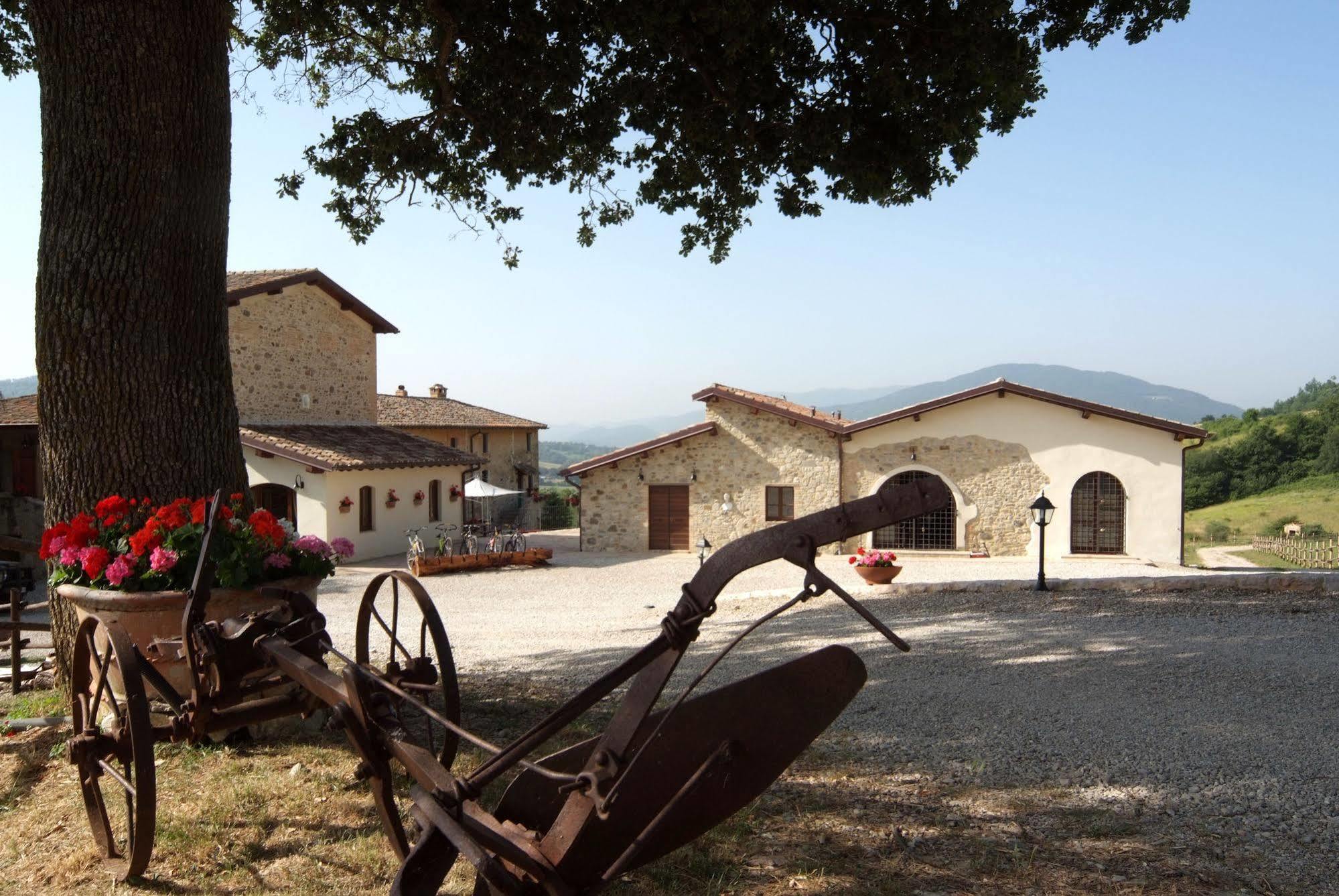 Agriturismo Goccia Di Luna Umbertide Luaran gambar
