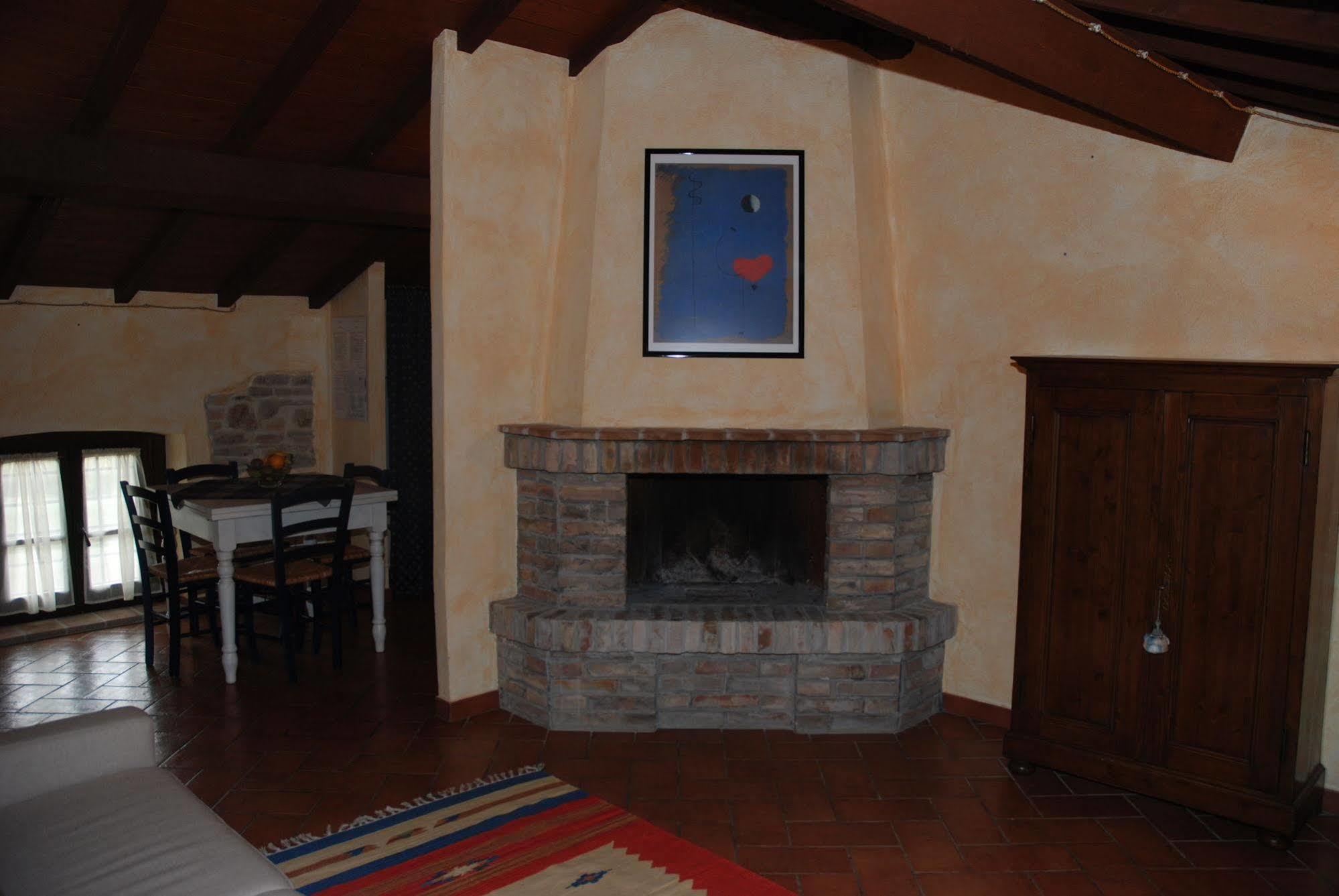 Agriturismo Goccia Di Luna Umbertide Luaran gambar