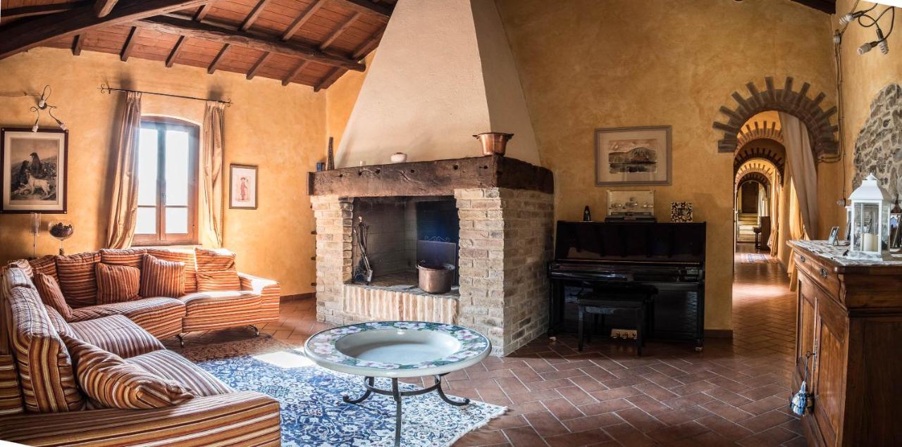Agriturismo Goccia Di Luna Umbertide Luaran gambar
